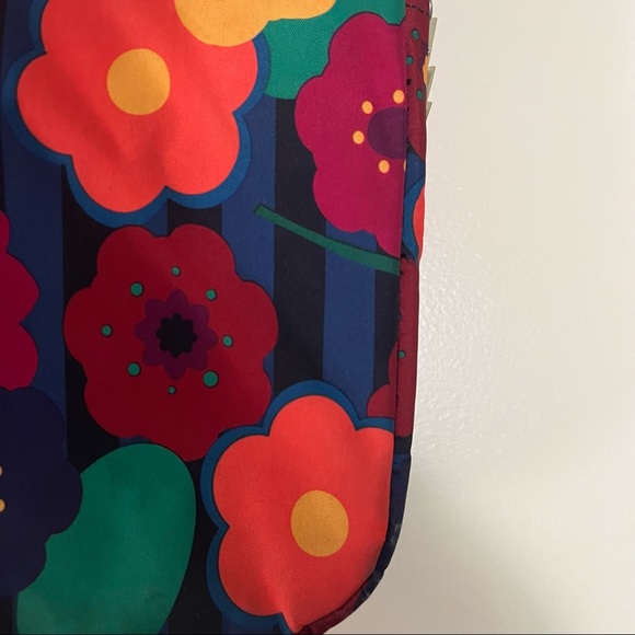 Betsey Johnson Betseyville Floral Laptop Bag - Picture 6 of 13